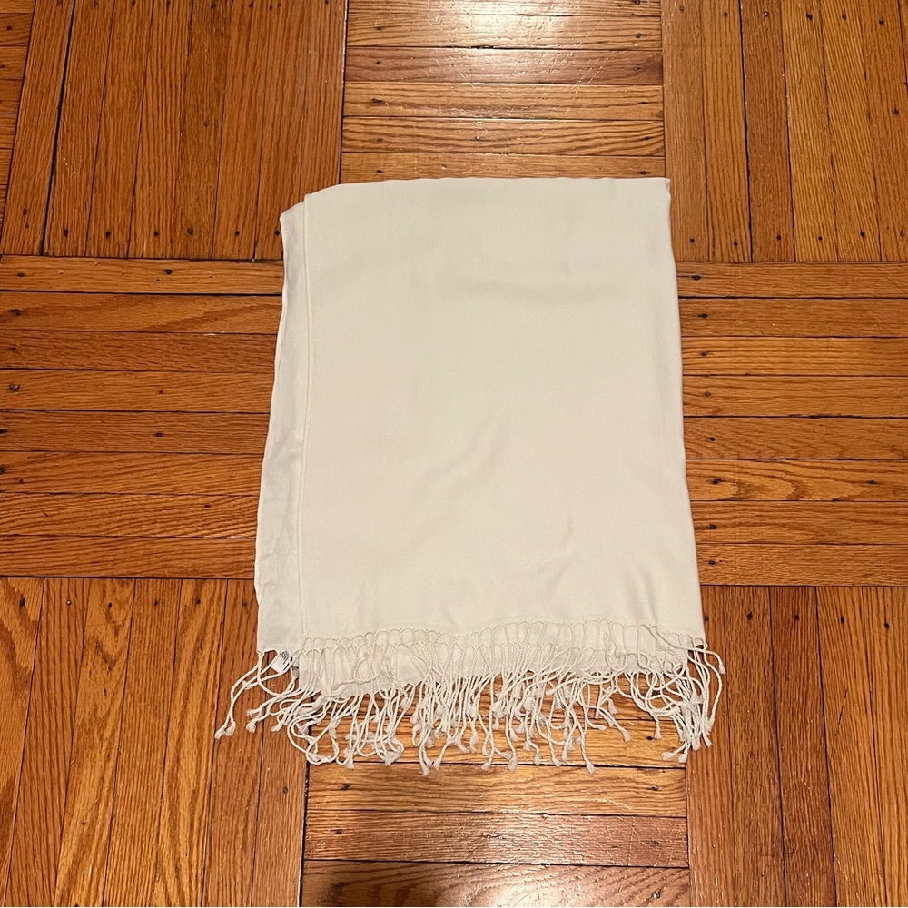 White Talbots Pashmina